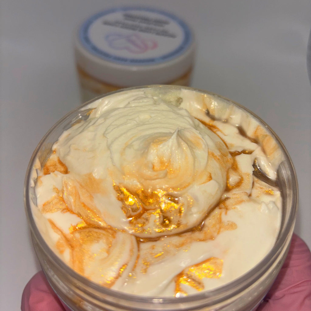 Caramel Pumpkin Eggnog Body Frosting 8 oz container